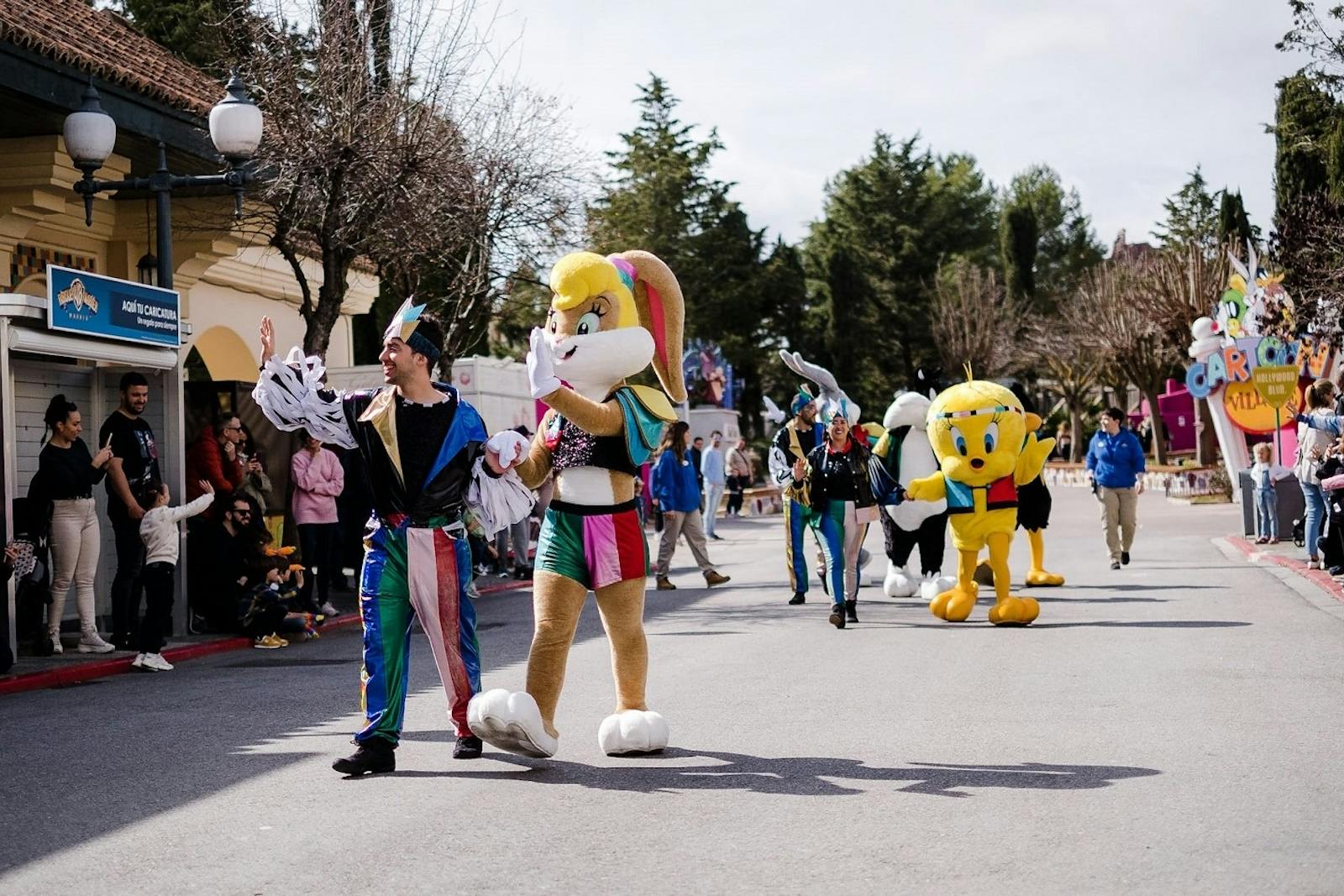 عرض شخصيات متحركة في Parque Warner
